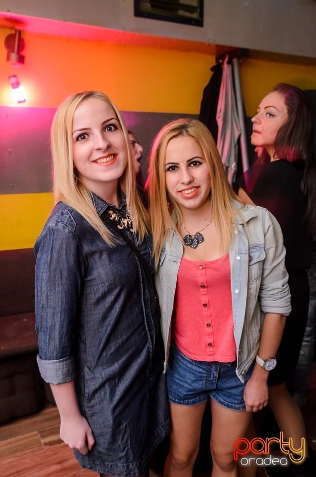 Flirt Weekend, 
