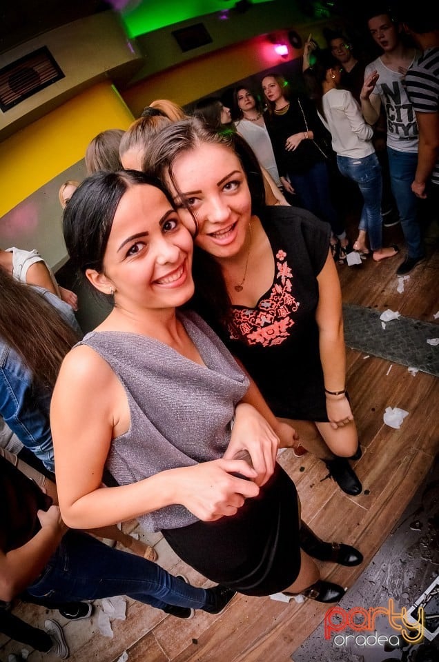 Flirt Weekend, 