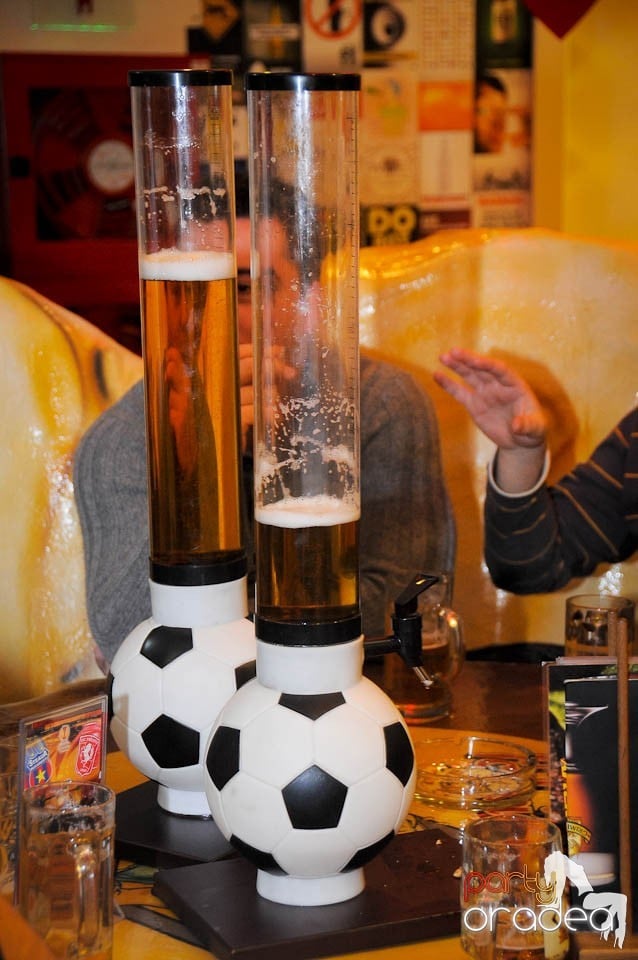 Fotbal, show, distracţie la Fabrica de Bere,