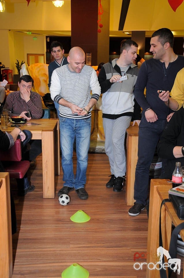Fotbal, show, distracţie la Fabrica de Bere,