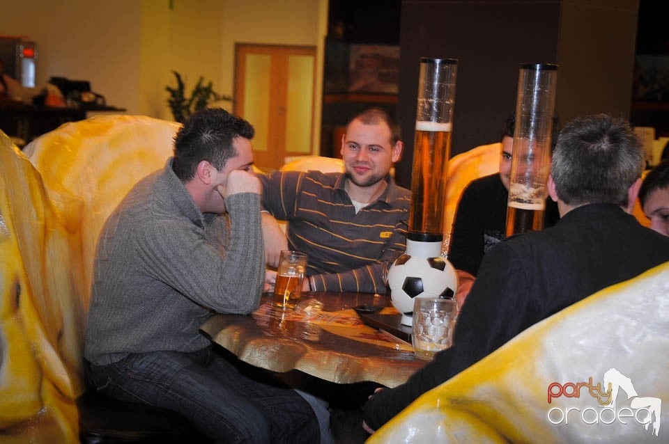 Fotbal, show, distracţie la Fabrica de Bere,