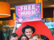 Free Hugs!