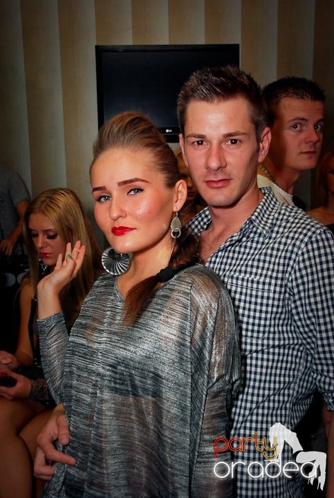 Friday Fun în Kadó Cafe, 