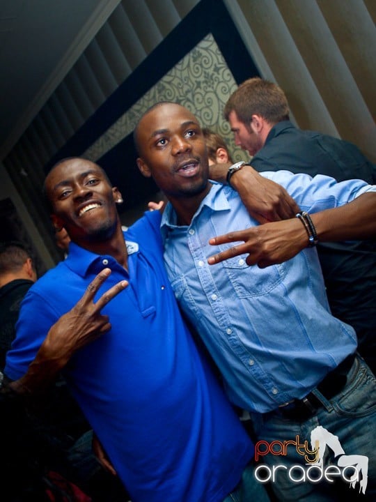 Friday Fun în Kadó Cafe, 