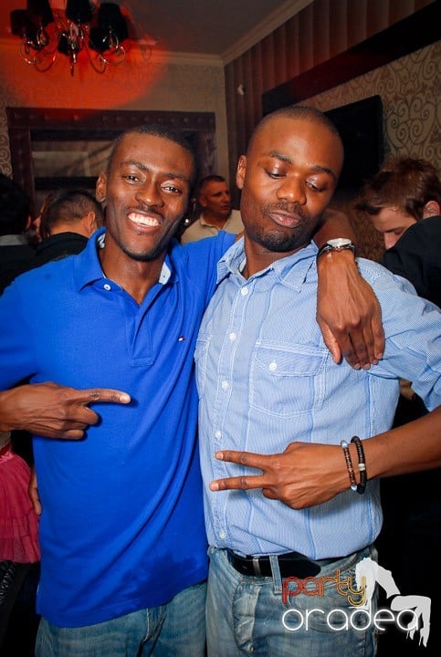 Friday Fun în Kadó Cafe, 