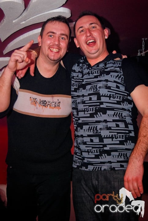 Friday Night @ Atti's, 