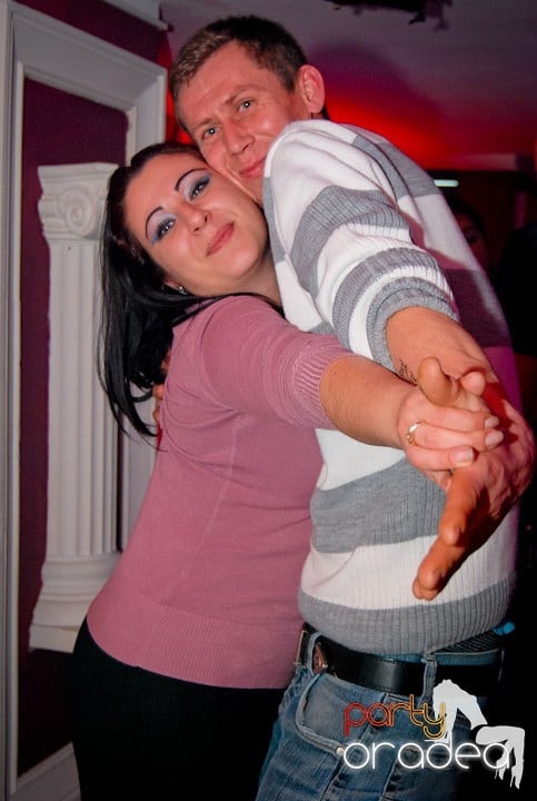 Friday Night @ Atti's, 