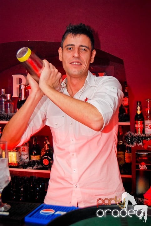 Friday Night @ Atti's, 