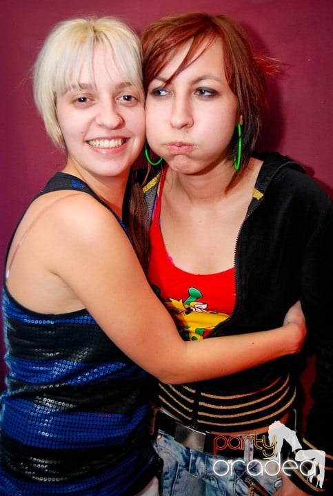 Friday Night @ Atti's, 