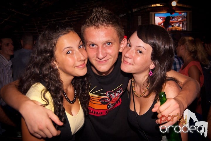 Friday Night @ Club Escape, 