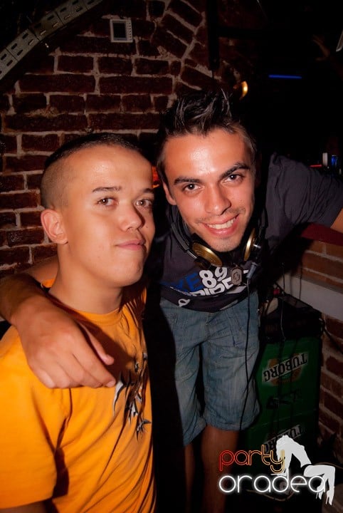 Friday Night @ Club Escape, 