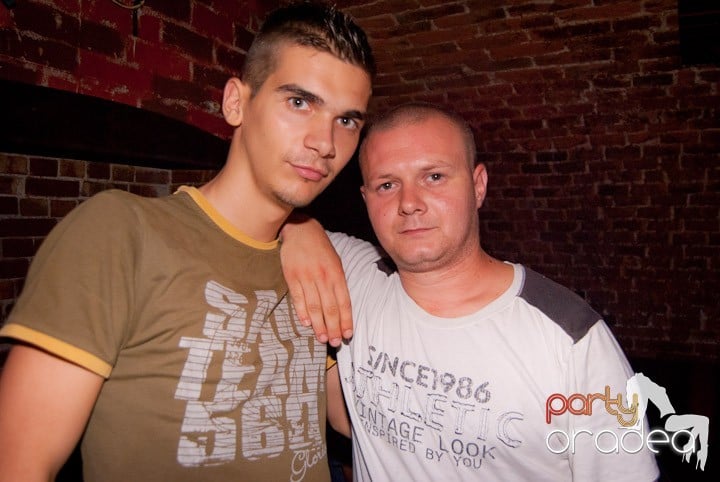 Friday Night @ Club Escape, 