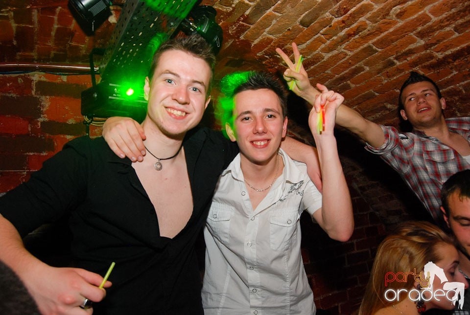 Friday Night Clubbing,