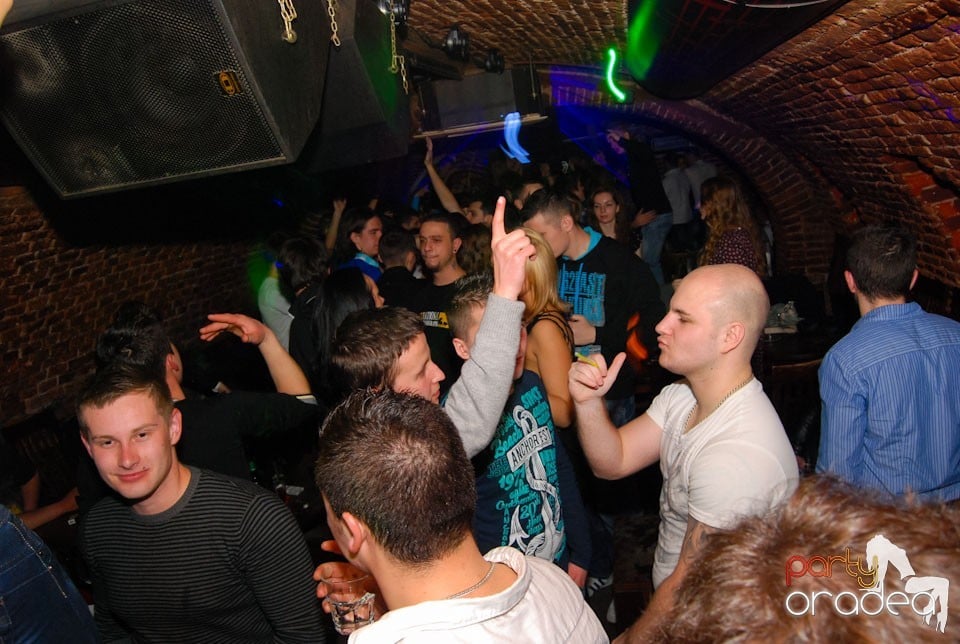 Friday Night Clubbing,