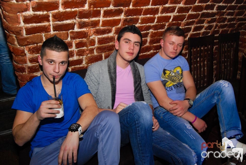 Friday Night Clubbing,