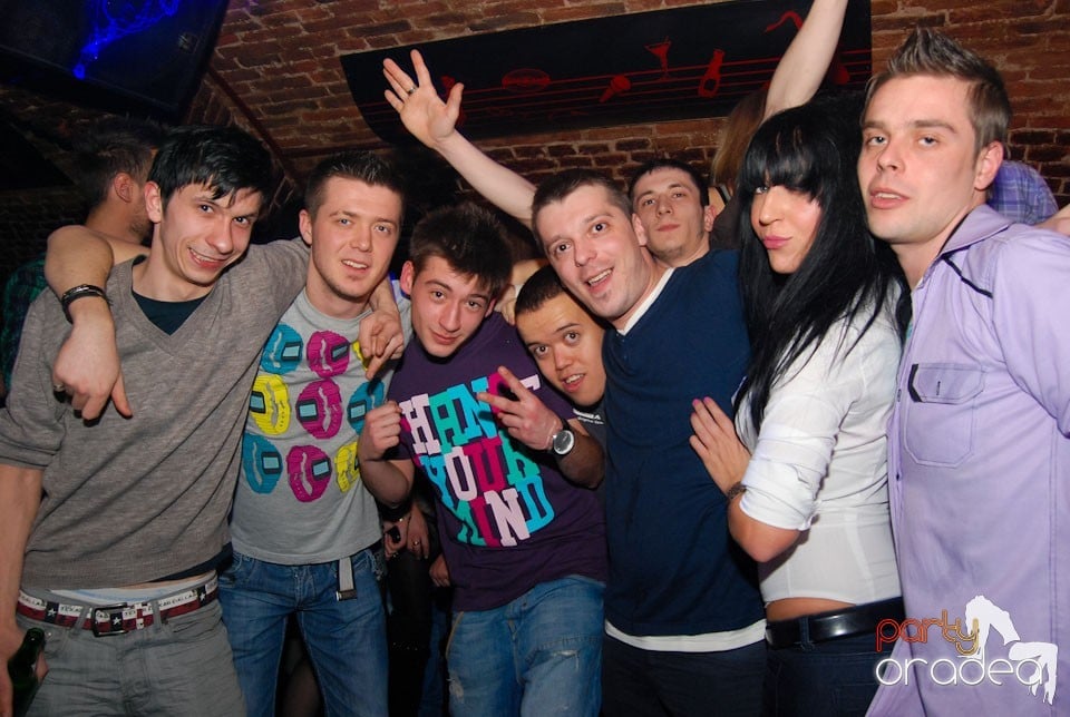 Friday Night Clubbing,