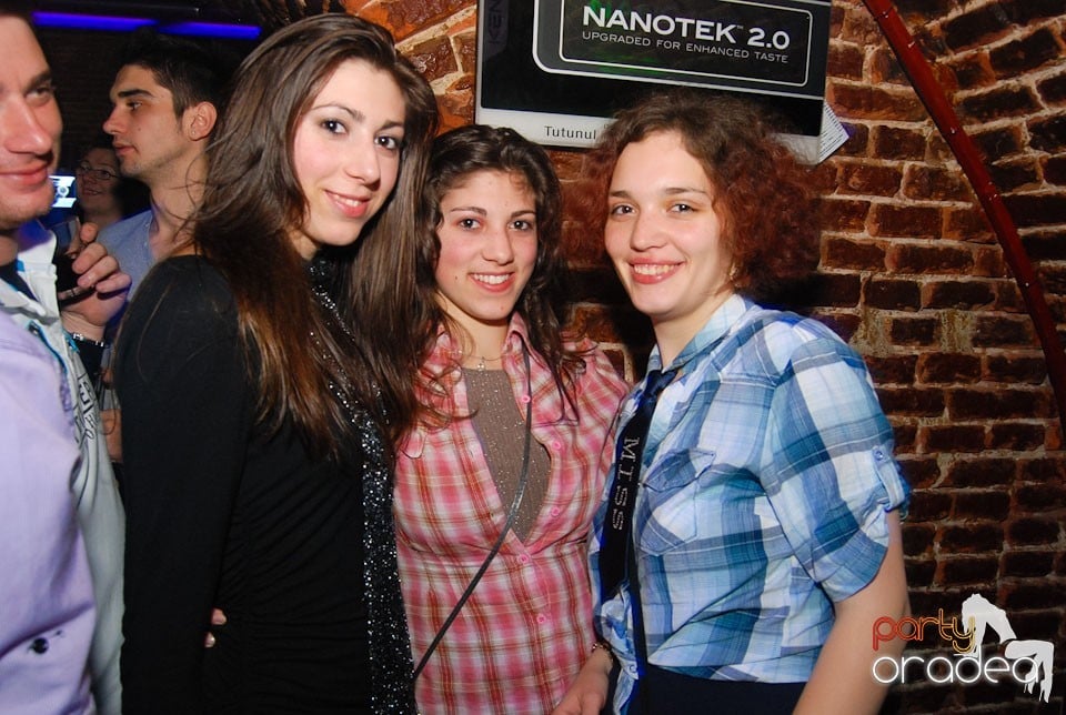 Friday Night Clubbing,
