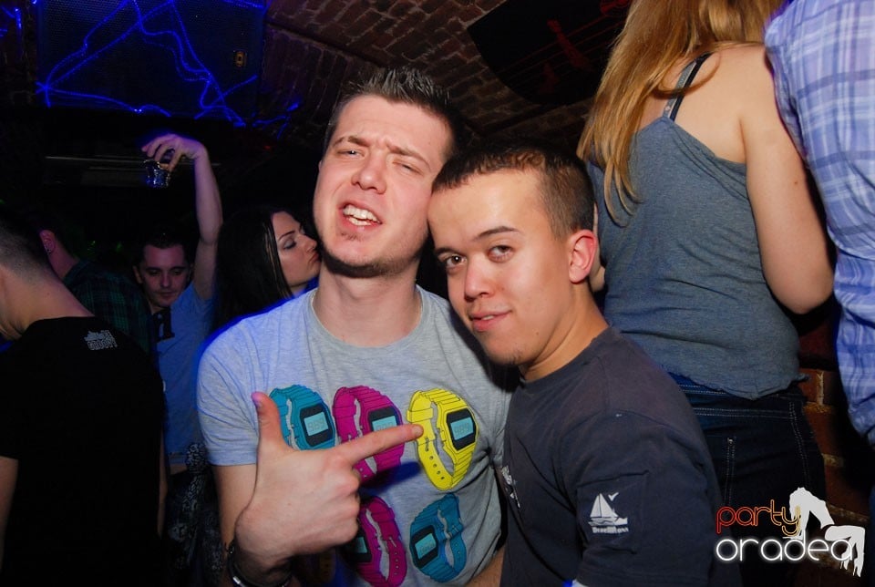 Friday Night Clubbing,