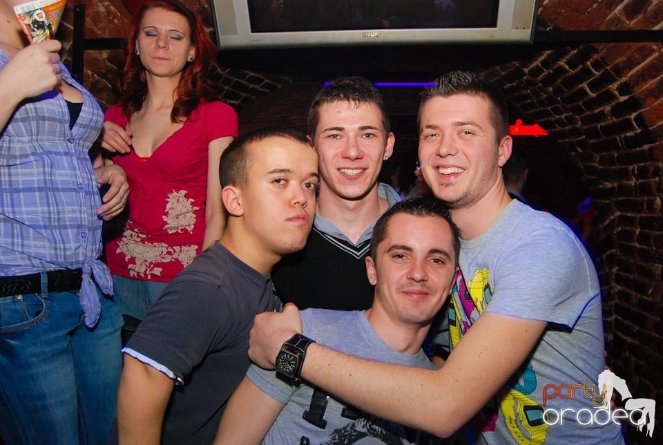 Friday Night Clubbing,