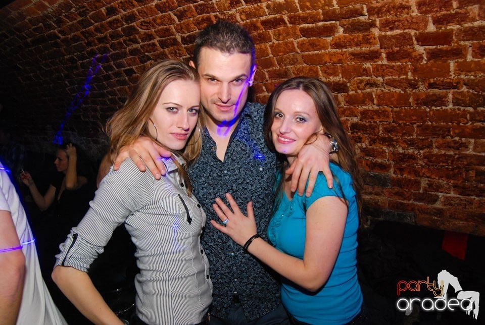 Friday Night Clubbing,
