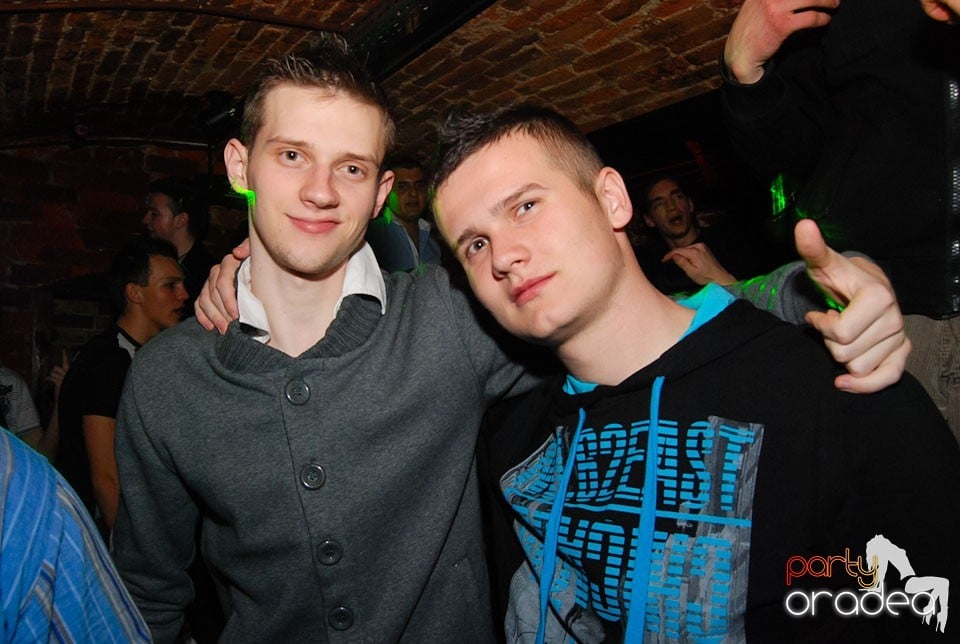 Friday Night Clubbing,