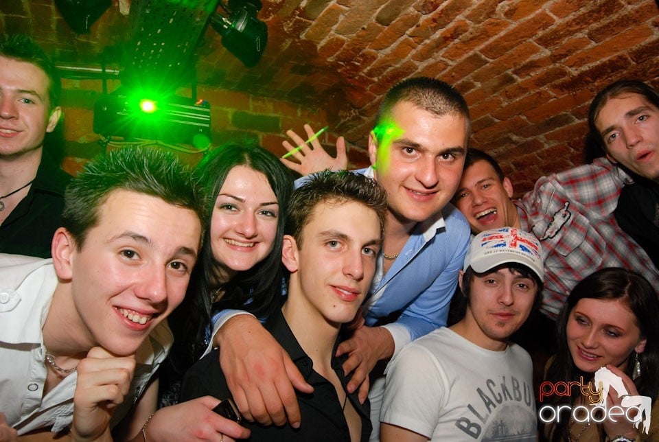 Friday Night Clubbing,