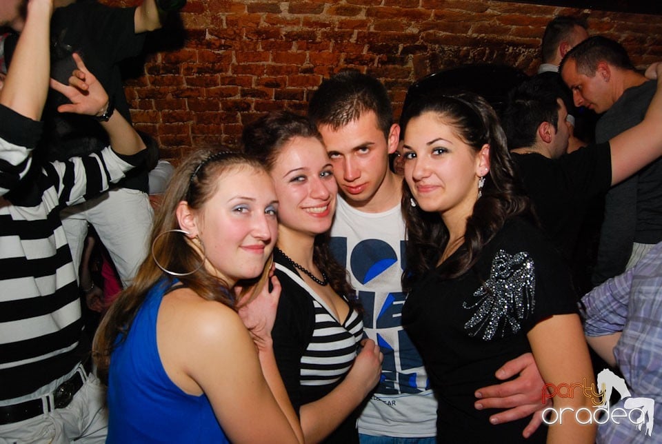 Friday Night Clubbing,
