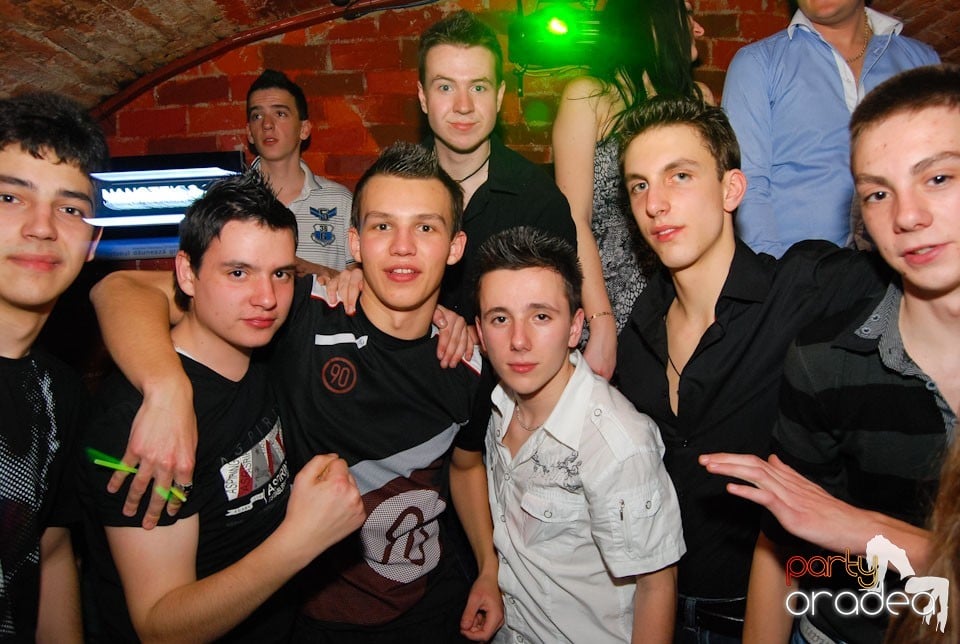 Friday Night Clubbing,