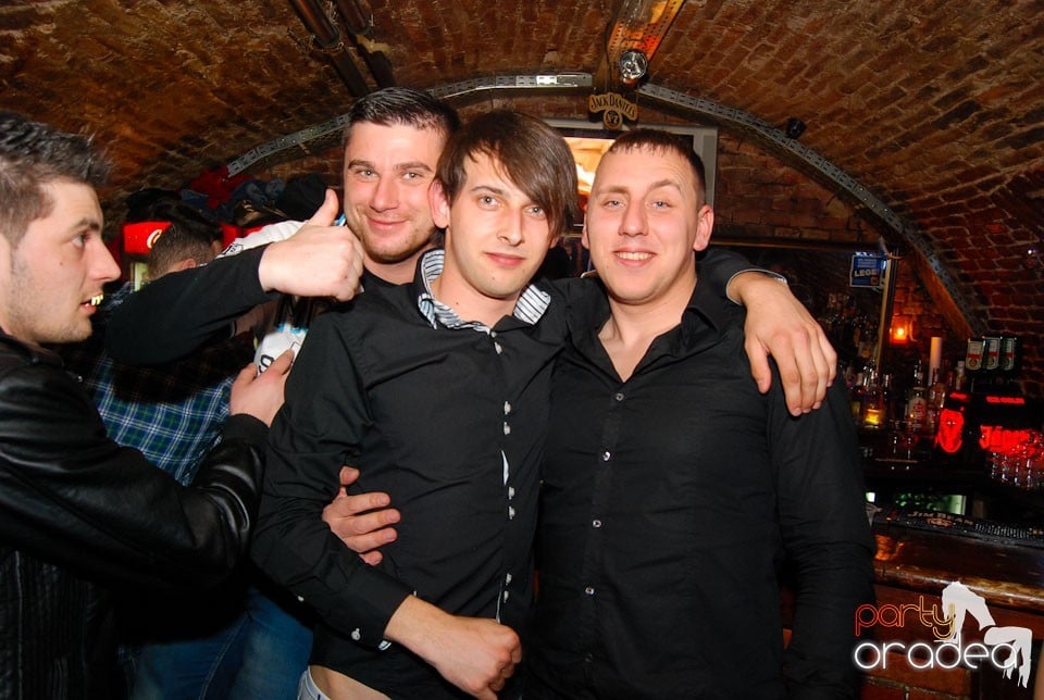 Friday Night Clubbing,