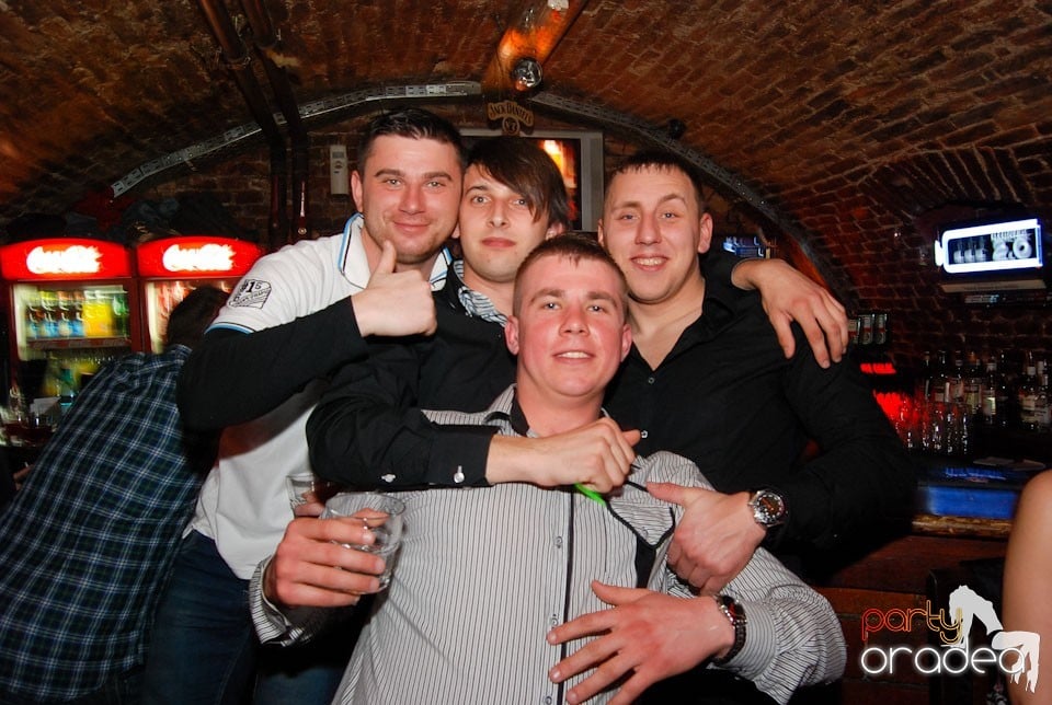 Friday Night Clubbing,