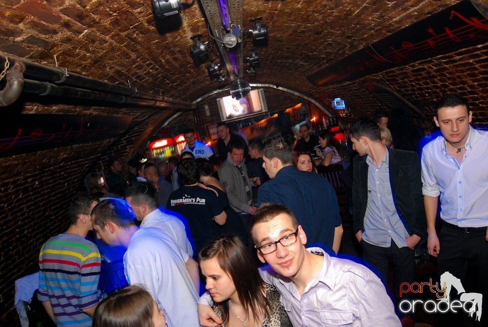Friday Night Clubbing,