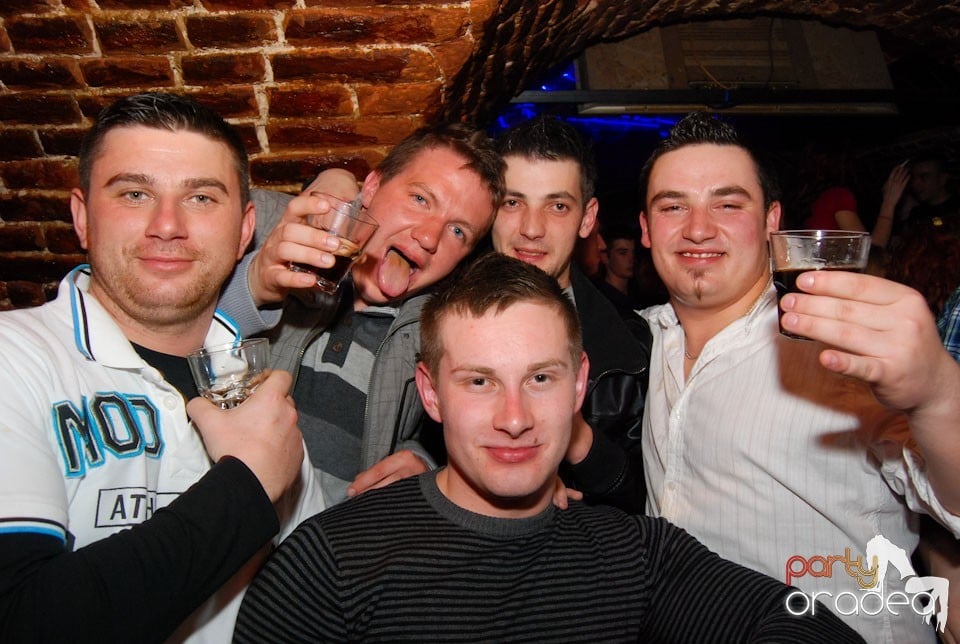 Friday Night Clubbing,