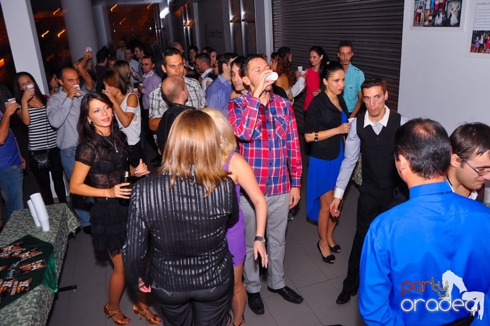 Friday Night Dance Party în Blondy's, 