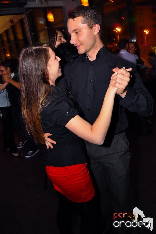 Friday Night Dance Party în Blondy's, 