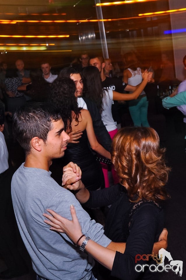 Friday Night Dance Party în Blondy's, 