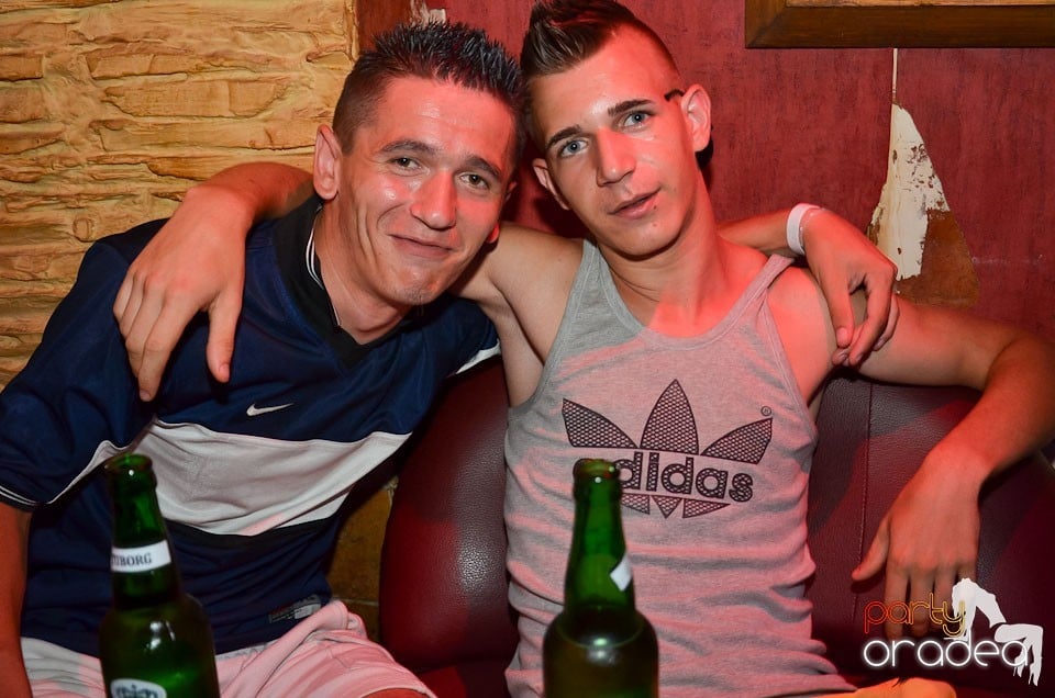 Friday night @ Downtown, 