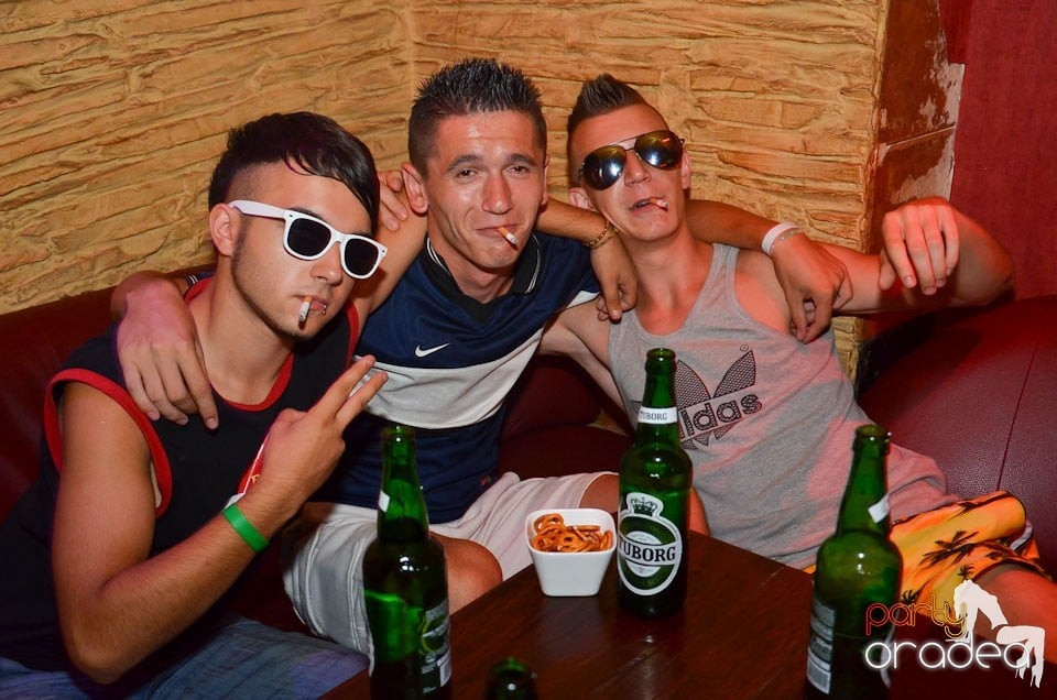 Friday night @ Downtown, 