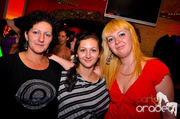 Friday Night @ Downtown, 