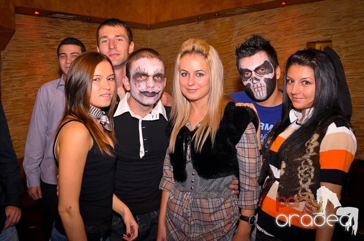 Friday Night @ Downtown, 