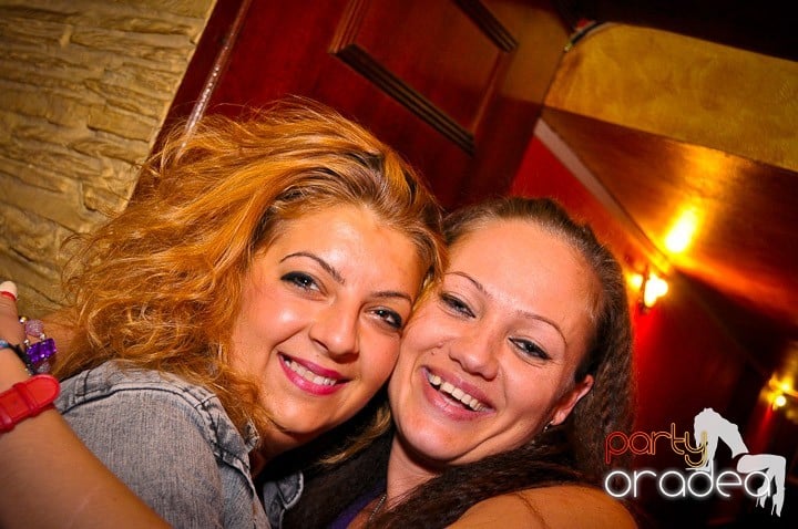 Friday Night @ Downtown, 