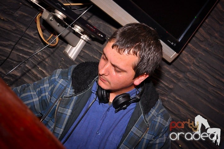 Friday Night @ Downtown, 