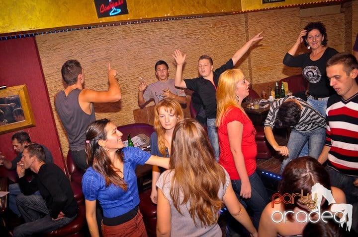 Friday Night @ Downtown, 