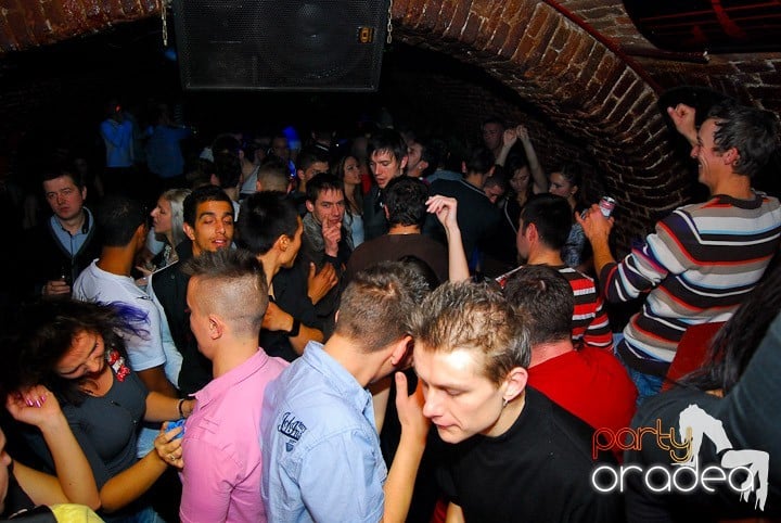 Friday Night @ Escape, 