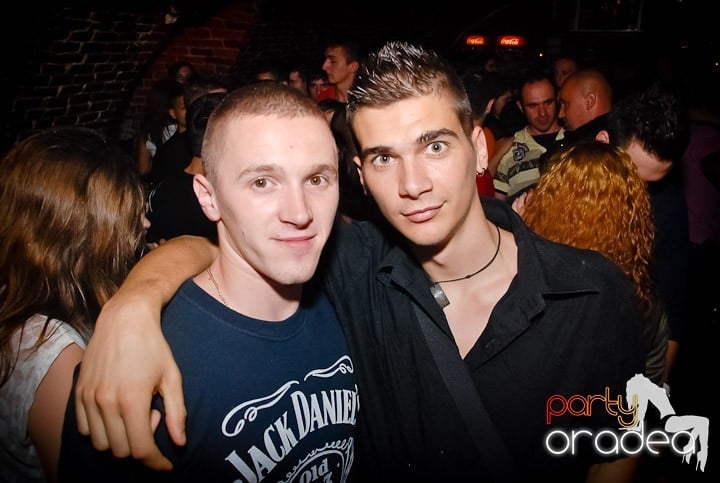 Friday Night Fever @ Club Escape, 