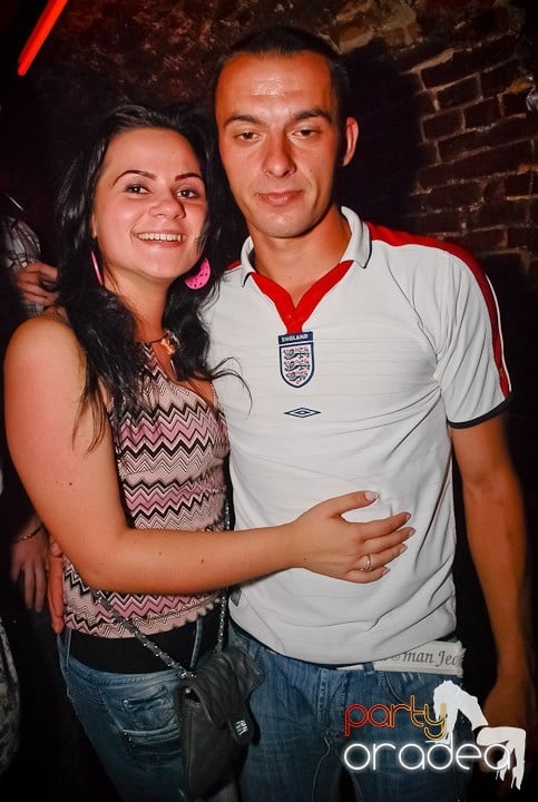 Friday Night Fever @ Club Escape, 