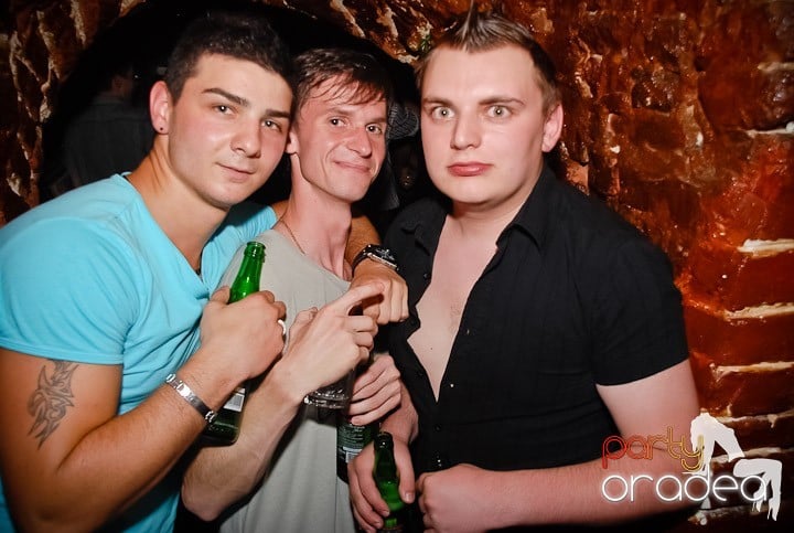 Friday Night Fever @ Club Escape, 