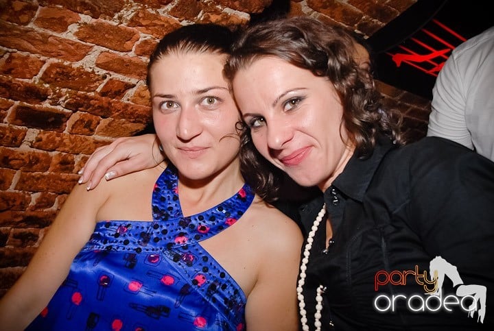 Friday Night Fever @ Club Escape, 