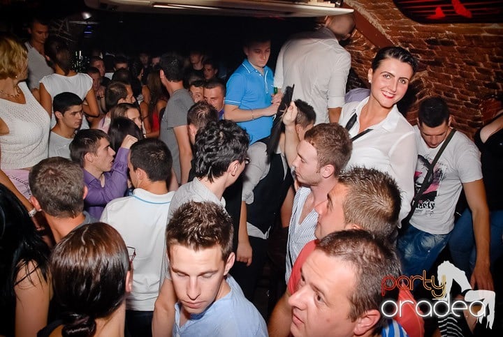 Friday Night Fever @ Club Escape, 