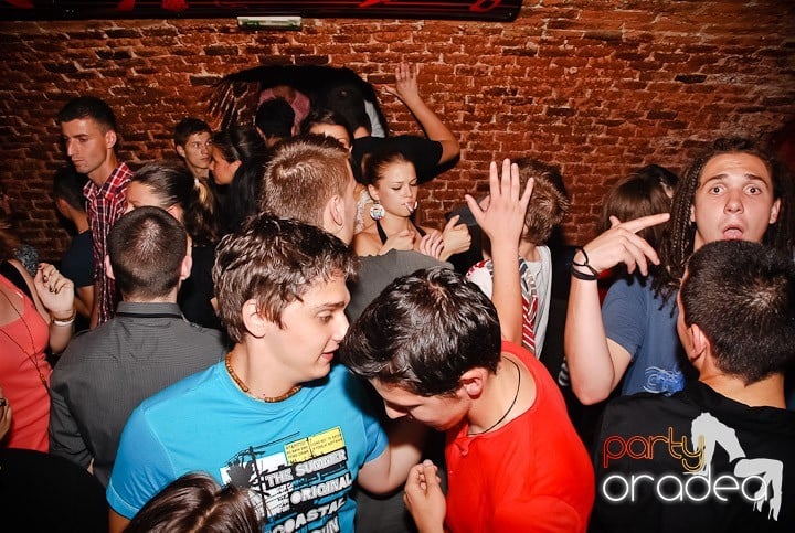 Friday Night Fever @ Club Escape, 