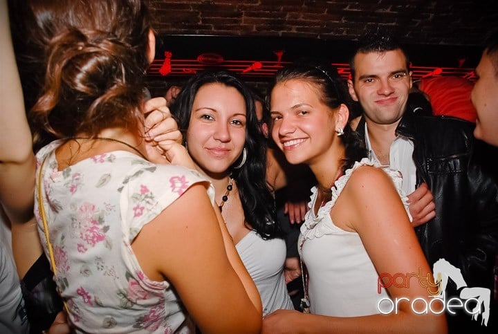 Friday Night Fever @ Club Escape, 